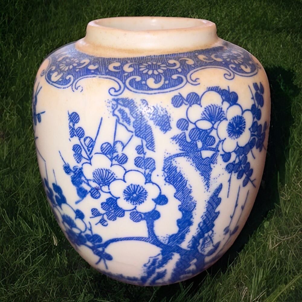 Vintage White Porcelain Chinese Vase with Blue Hand-Painted Japan 3.25”